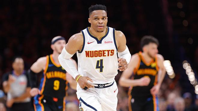 8个篮板和 8个篮板和