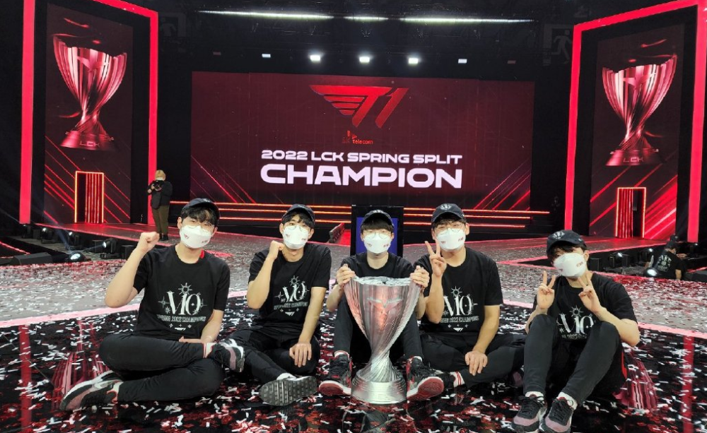 露了他的适 露了他的适