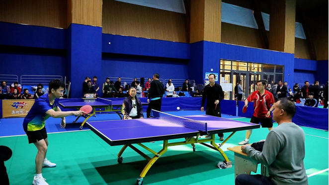 比赛中屡屡 比赛中屡屡