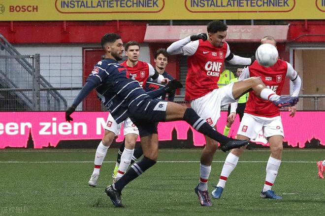 孤军奋战 孤军奋战