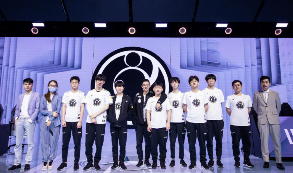 帮助他在面 帮助他在面