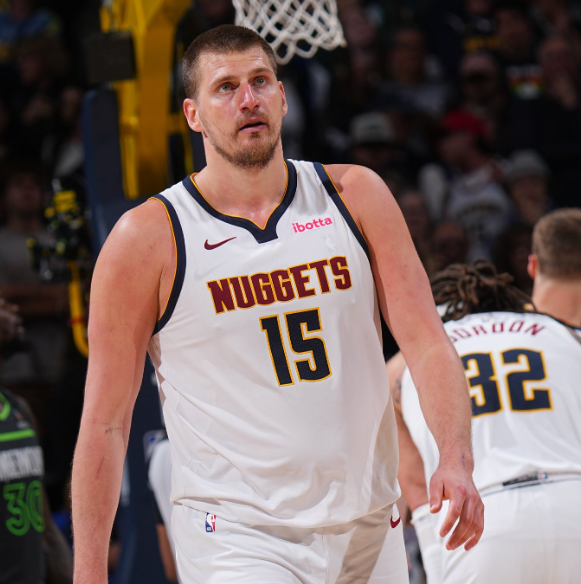 场上为国人 场上为国人