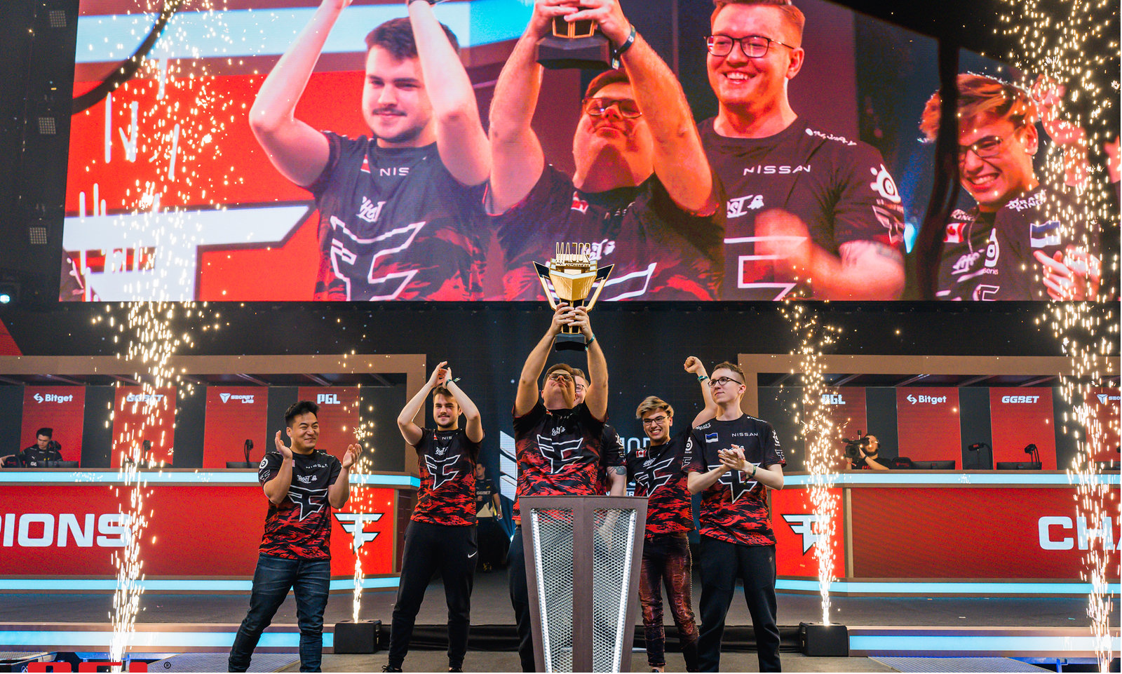 出现新的球 出现新的球