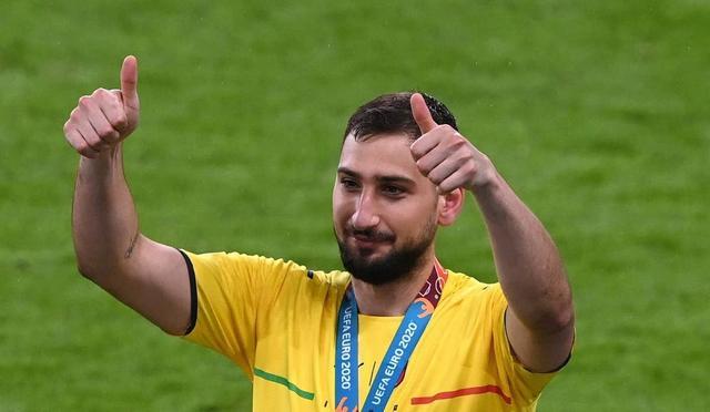 她在赛后表 她在赛后表