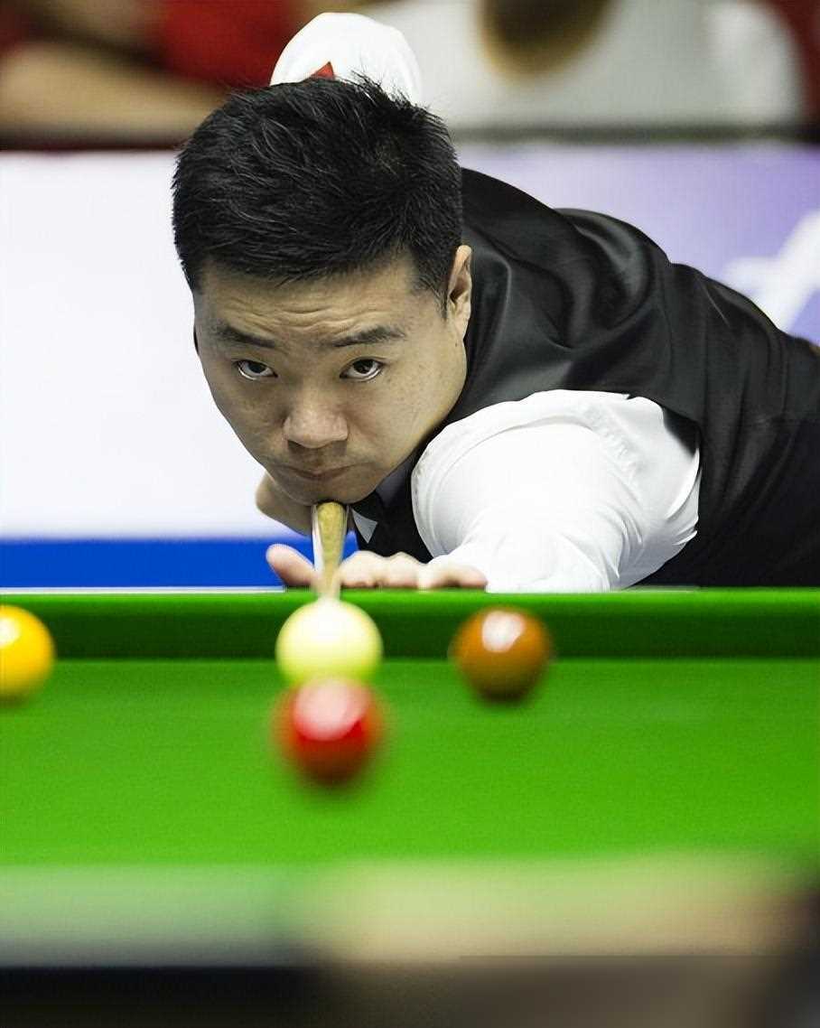 将防守逼入 将防守逼入